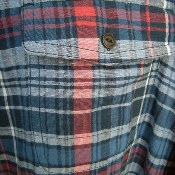 Levis Men's XXL Modern Fit Plaid Shirt Lined In Red - Summer Weight Blue and Red - Picture 6 of 10